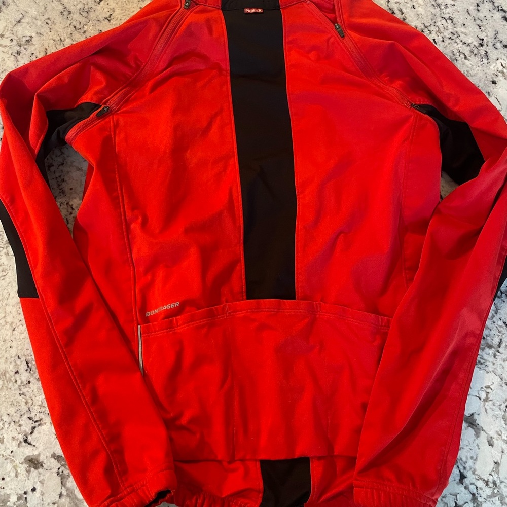 Bontrager winter cycling jacket - Picture 3 of 3